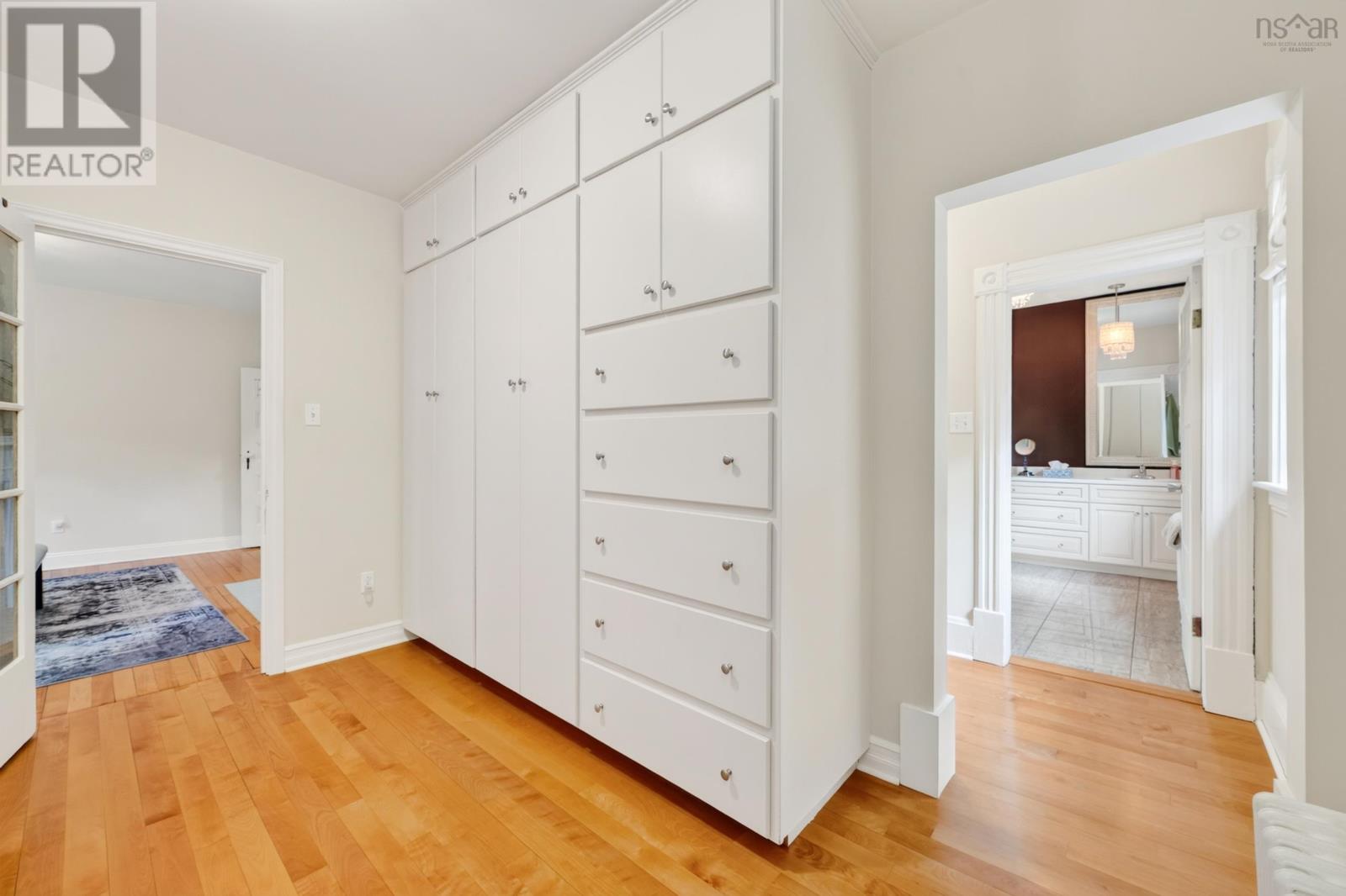 56 Whitney Avenue Property Photo 32
