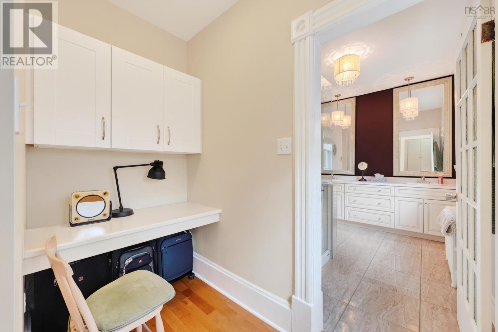 56 Whitney Avenue Property Photo 33
