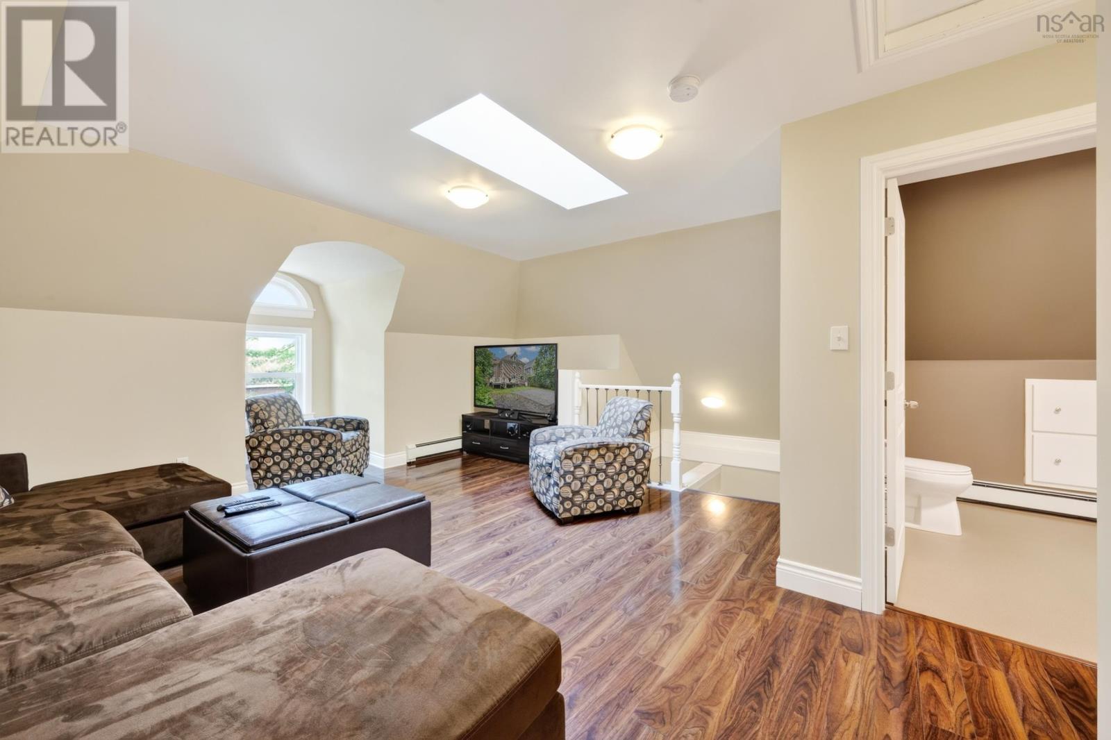 56 Whitney Avenue Property Photo 42