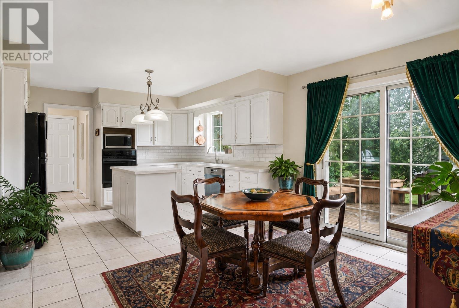 25 England Circle Property Photo 6