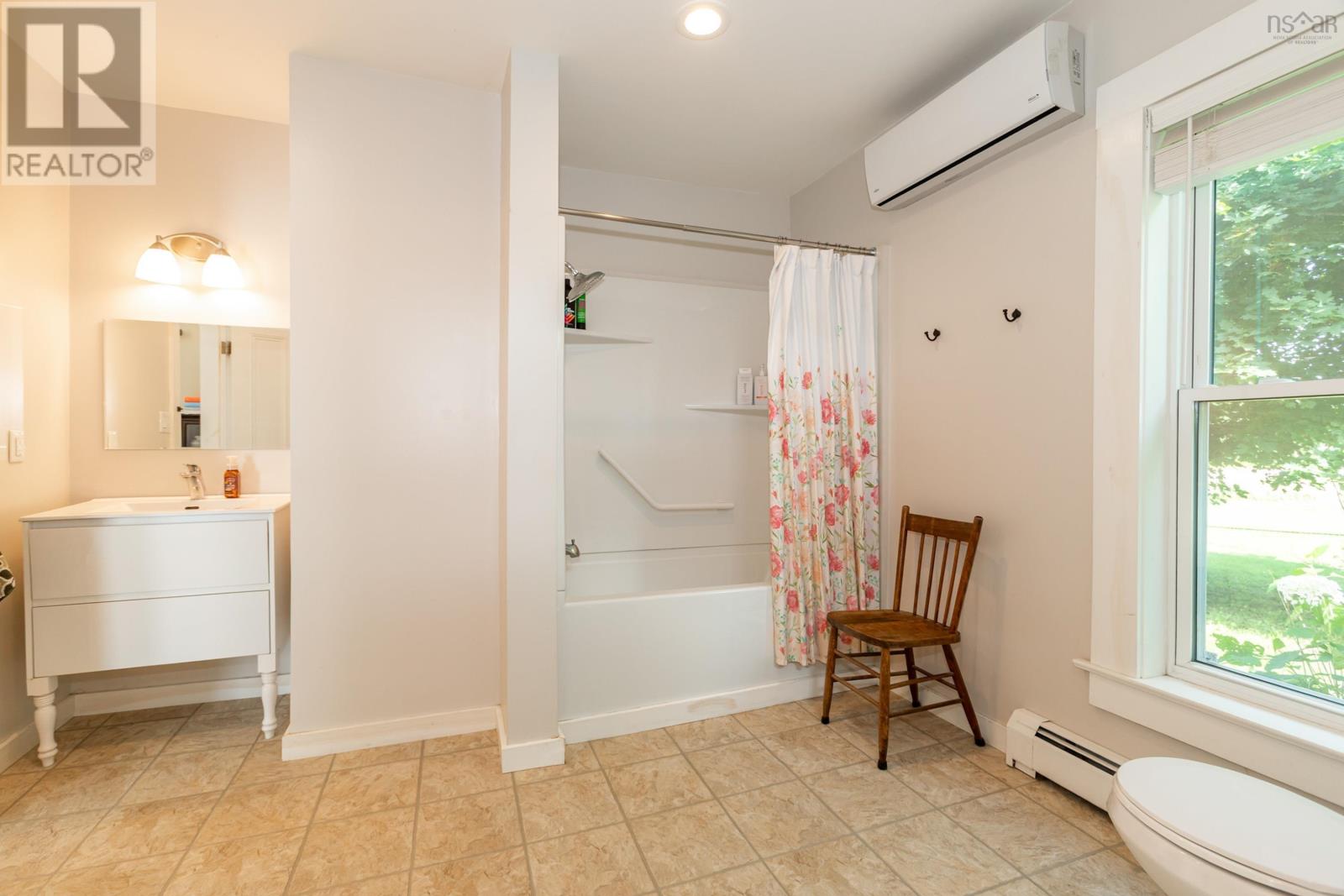 3692 Highway 201 Property Photo 14