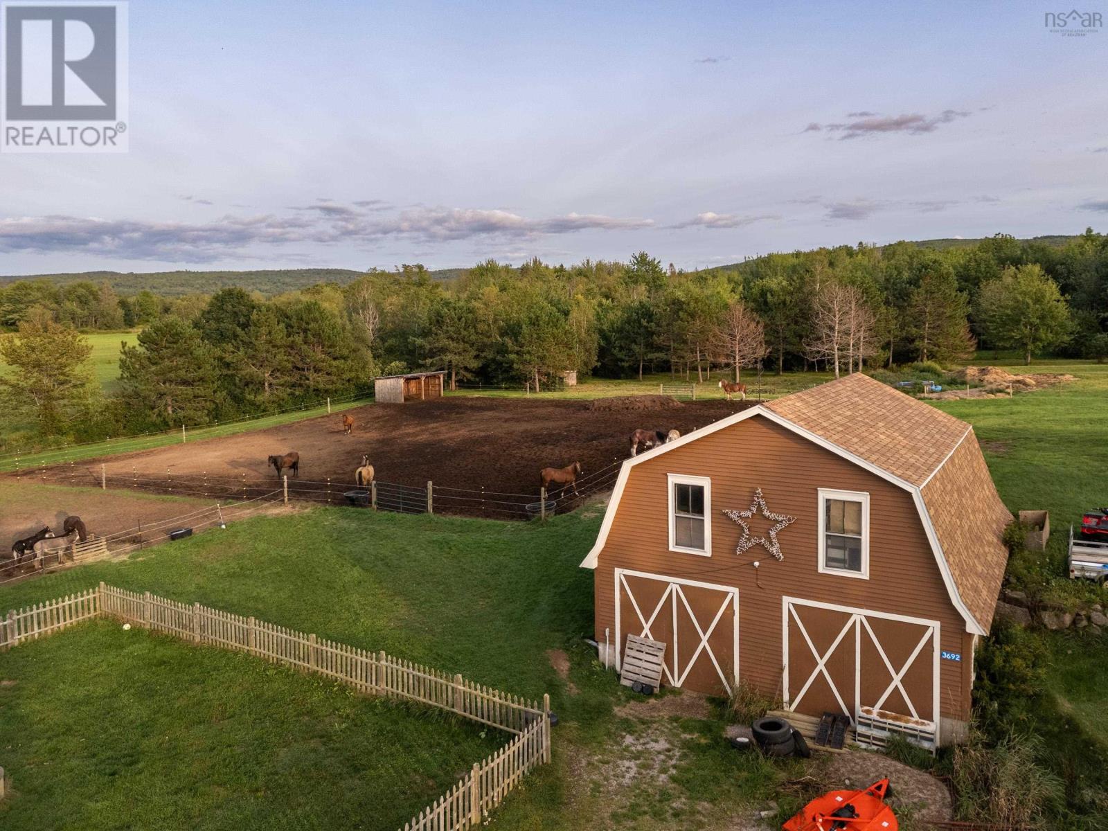 3692 Highway 201 Property Photo 36