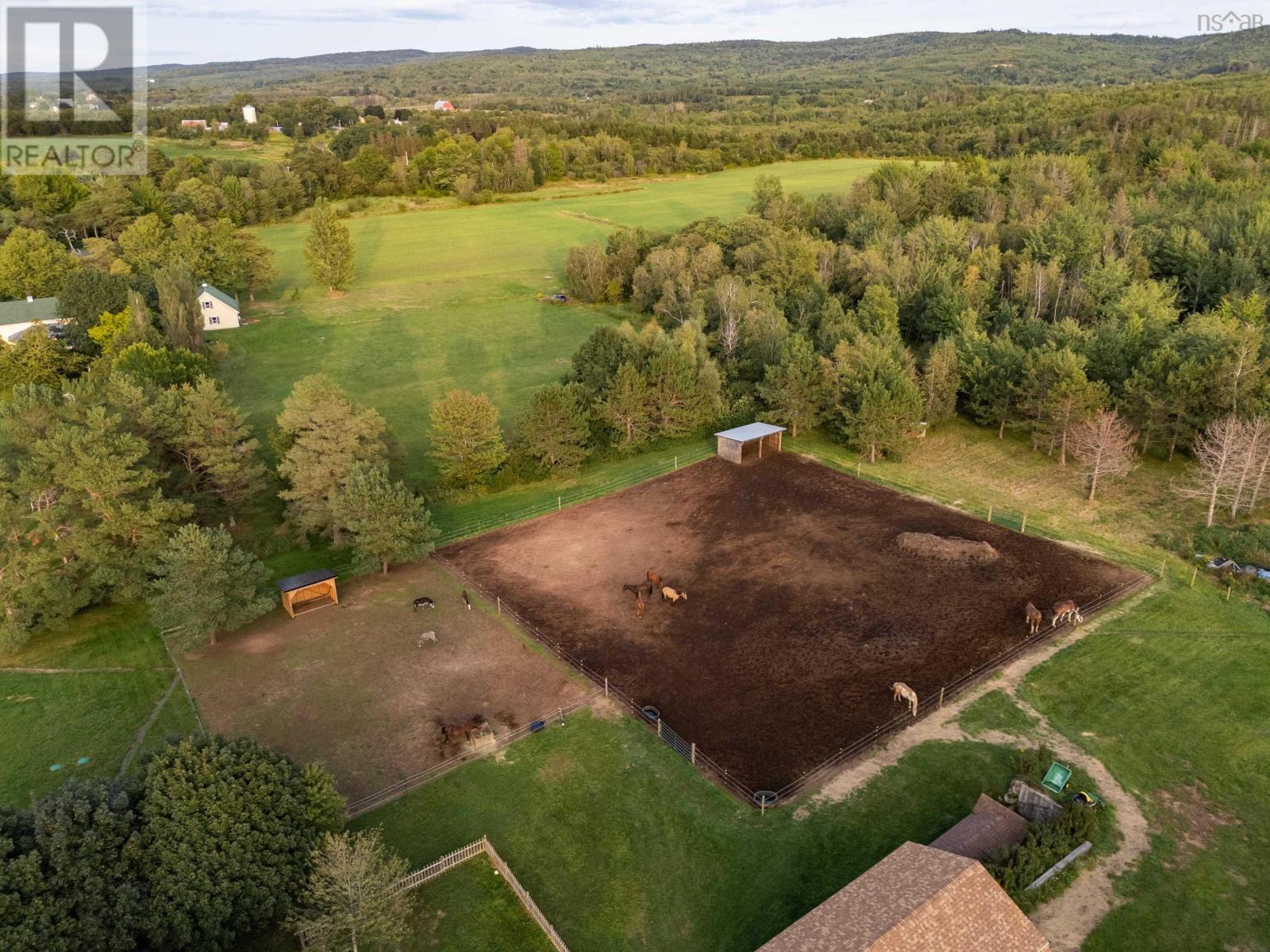 3692 Highway 201 Property Photo 43