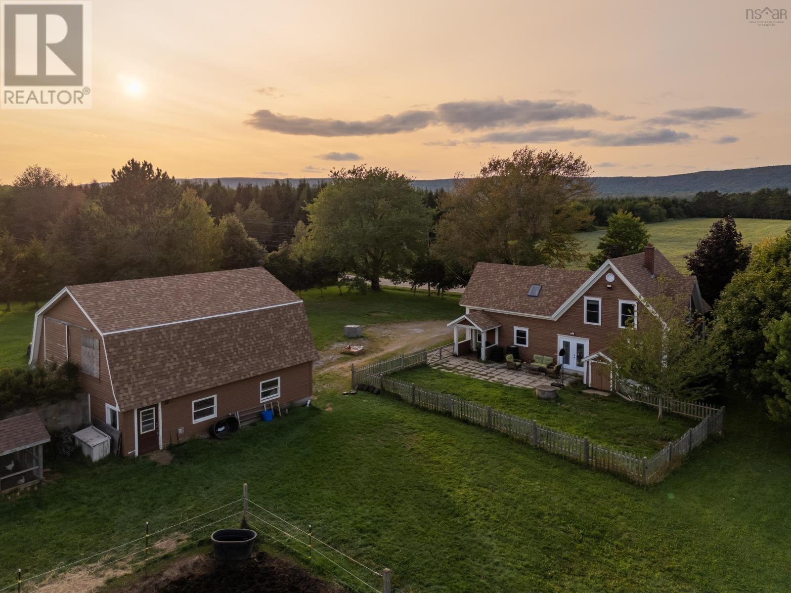 3692 Highway 201 Property Photo 45