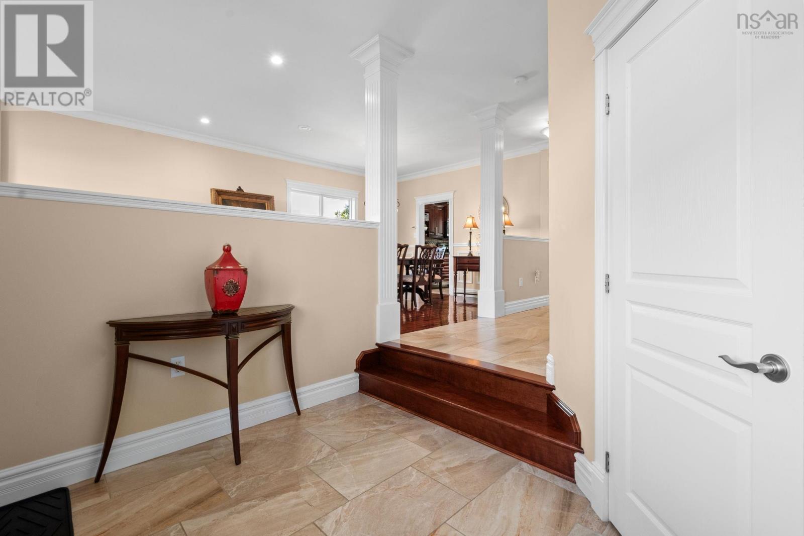 382 Southgate Drive Property Photo 4