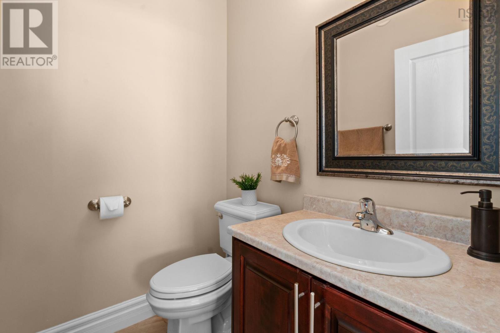 382 Southgate Drive Property Photo 16