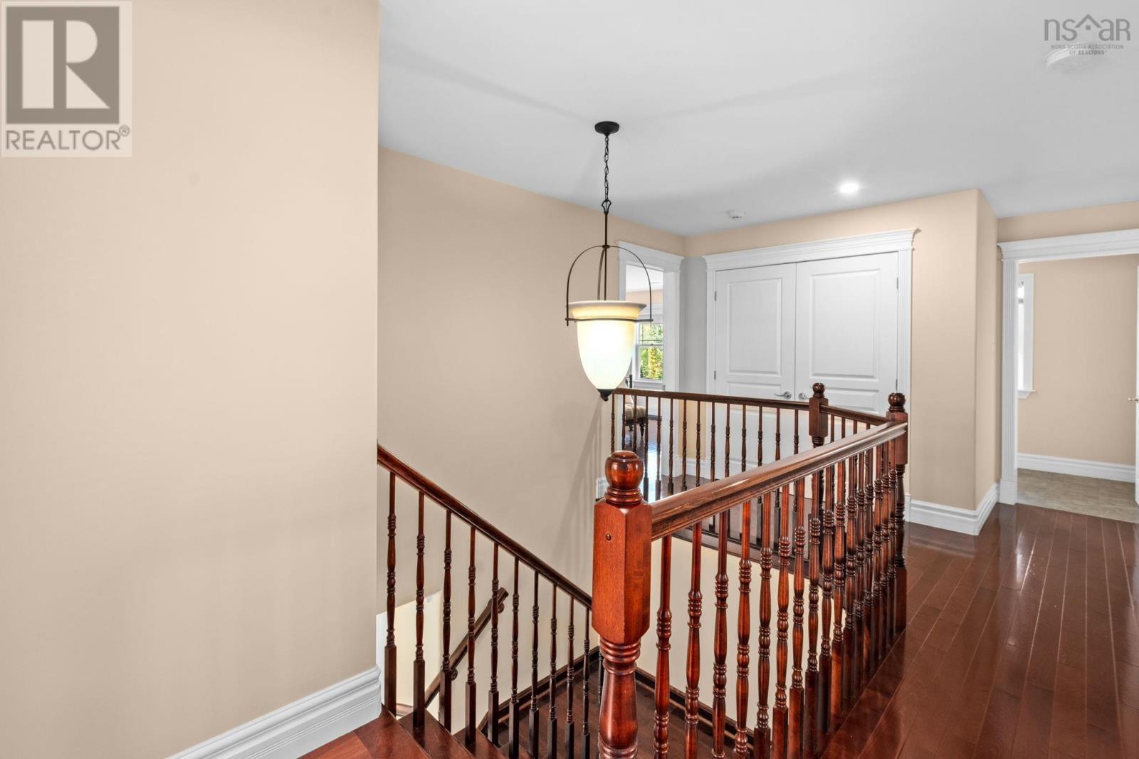 382 Southgate Drive Property Photo 17