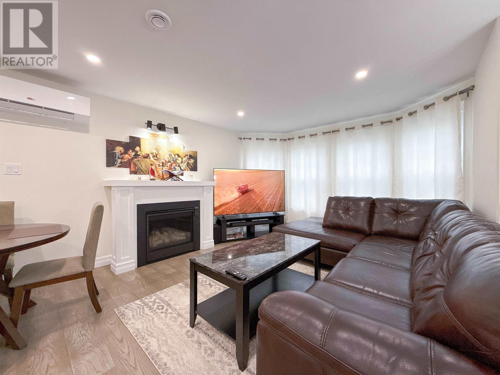 1 Raspberry Avenue Property Photo 8