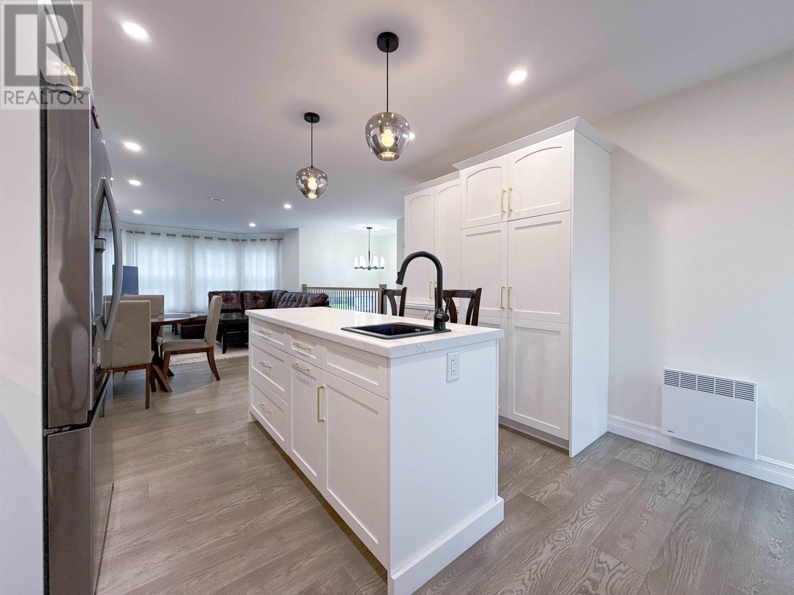 1 Raspberry Avenue Property Photo 18