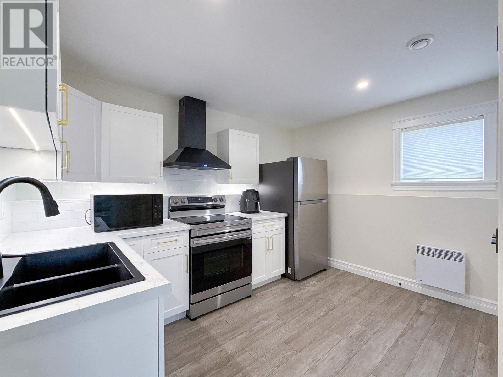 1 Raspberry Avenue Property Photo 32