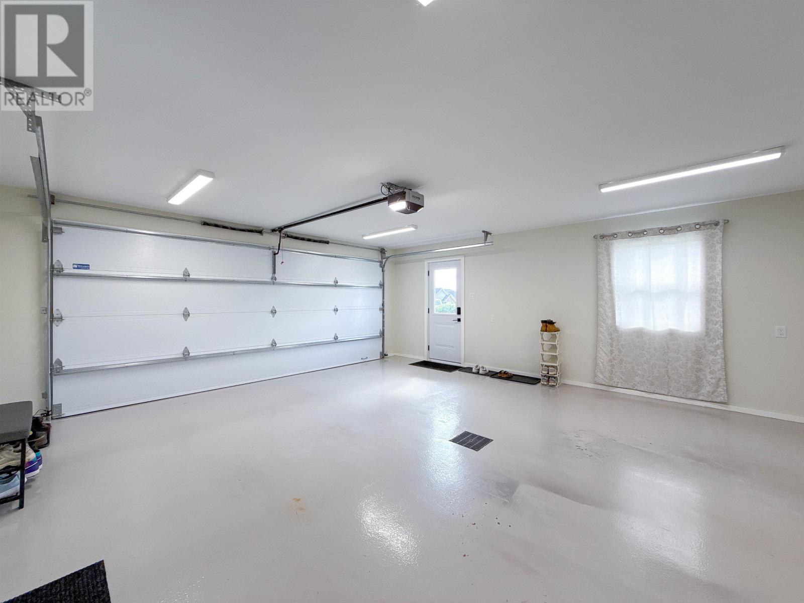 1 Raspberry Avenue Property Photo 38