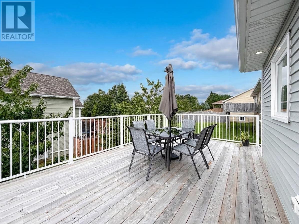 1 Raspberry Avenue Property Photo 39