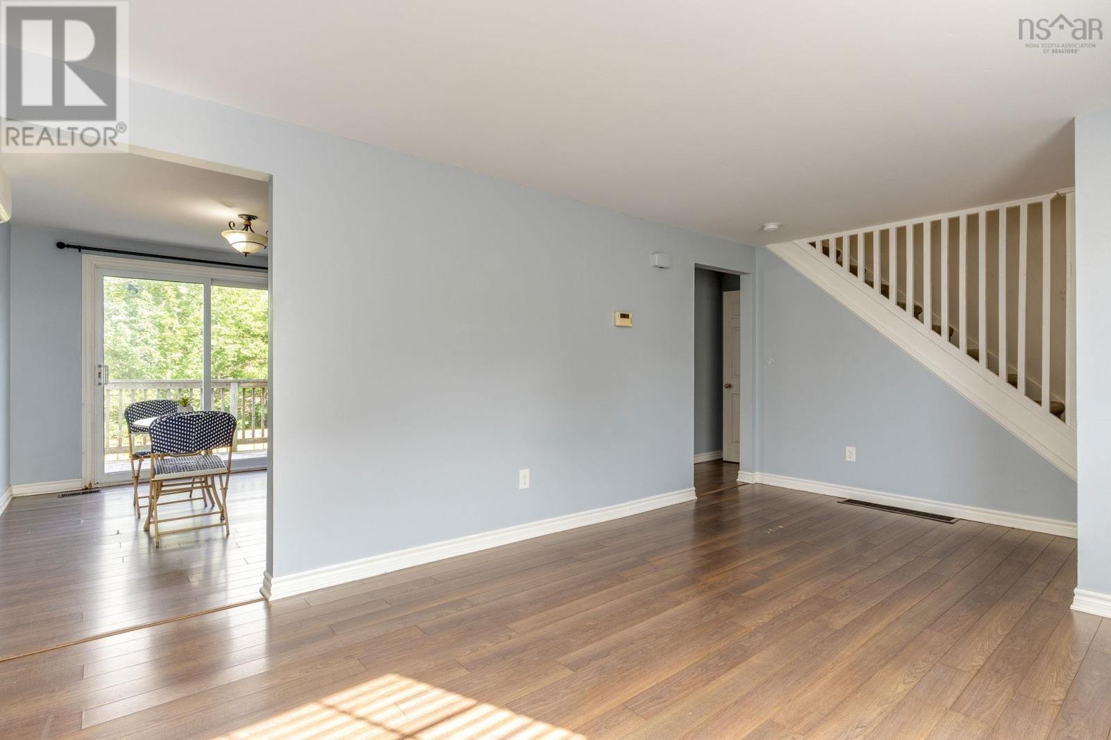 15 Dipper Crescent Property Photo 5