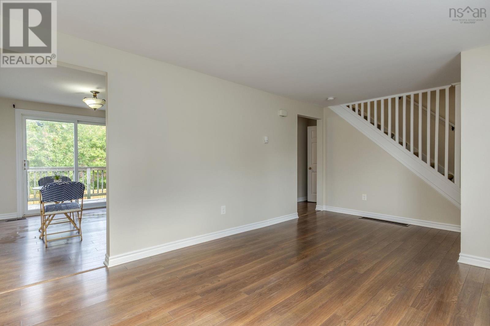 15 Dipper Crescent Property Photo 6
