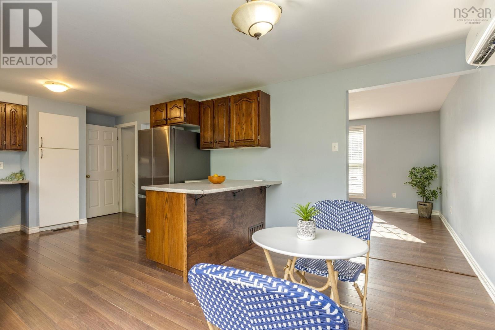 15 Dipper Crescent Property Photo 7