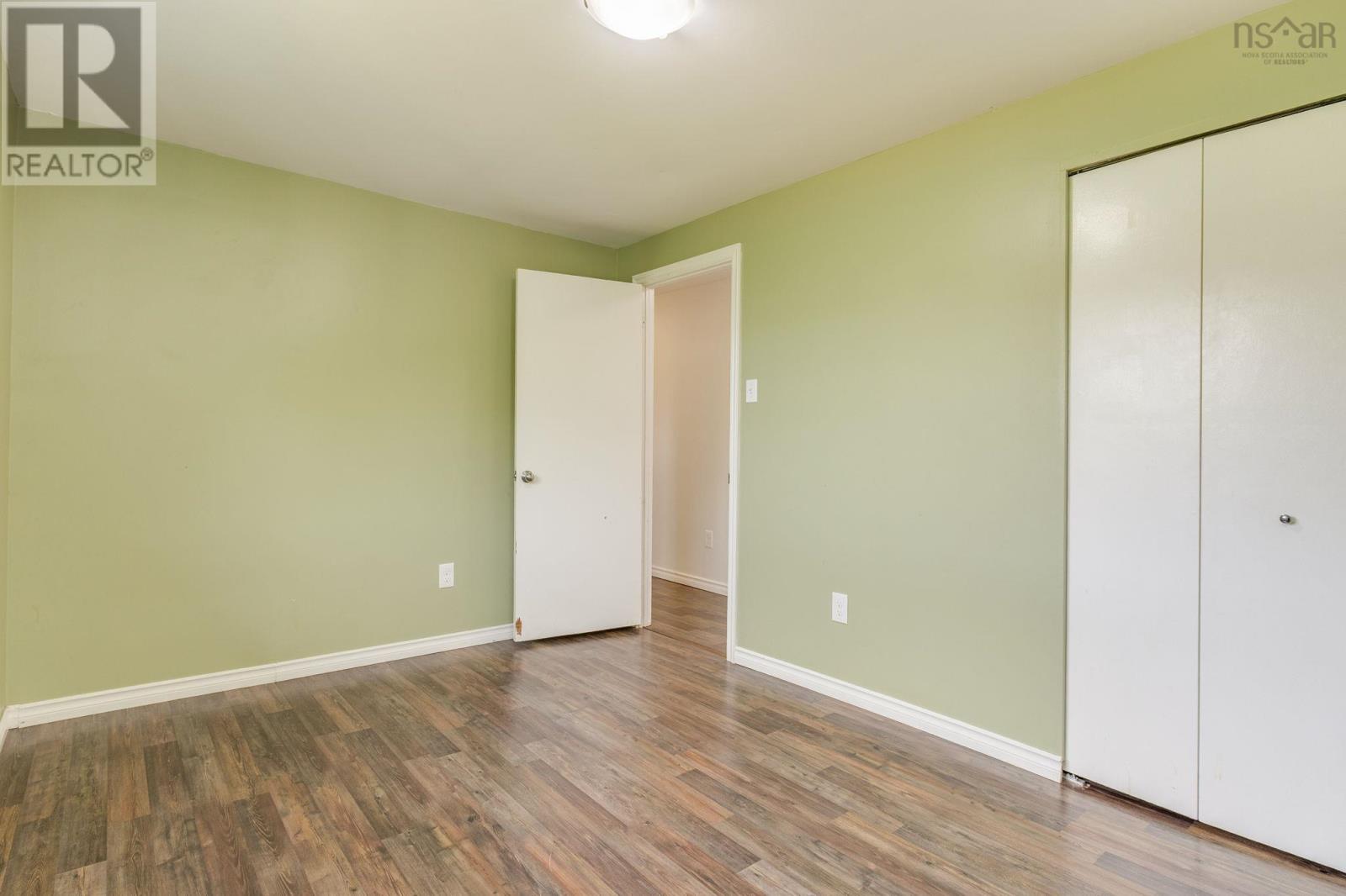 15 Dipper Crescent Property Photo 15