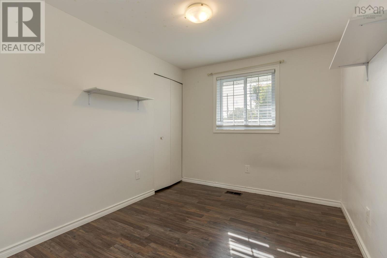 15 Dipper Crescent Property Photo 19