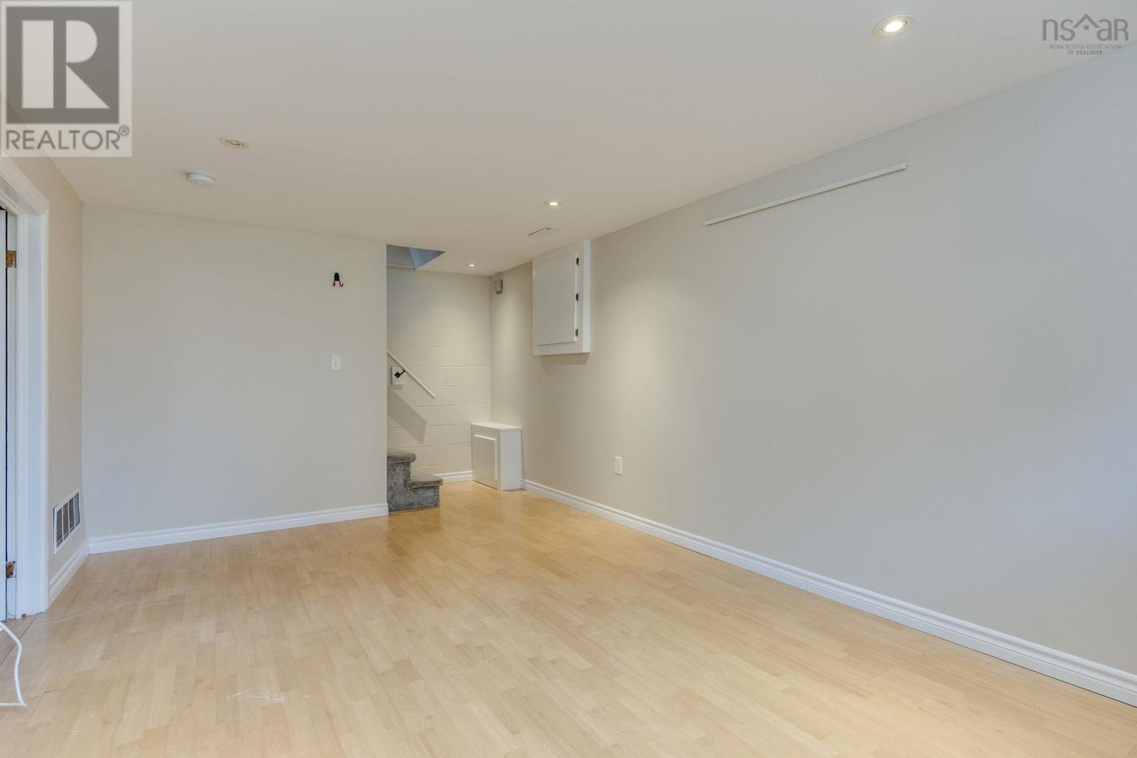 15 Dipper Crescent Property Photo 33