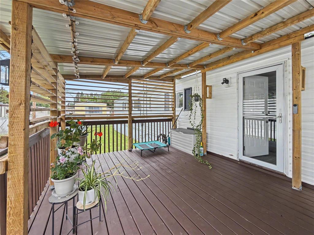 310 Taylor Bay Property Photo 5