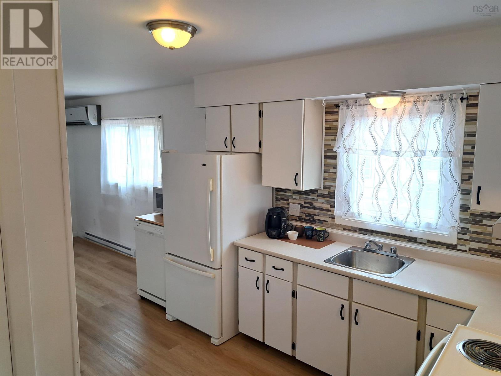 3 Robertson Crescent Property Photo 14