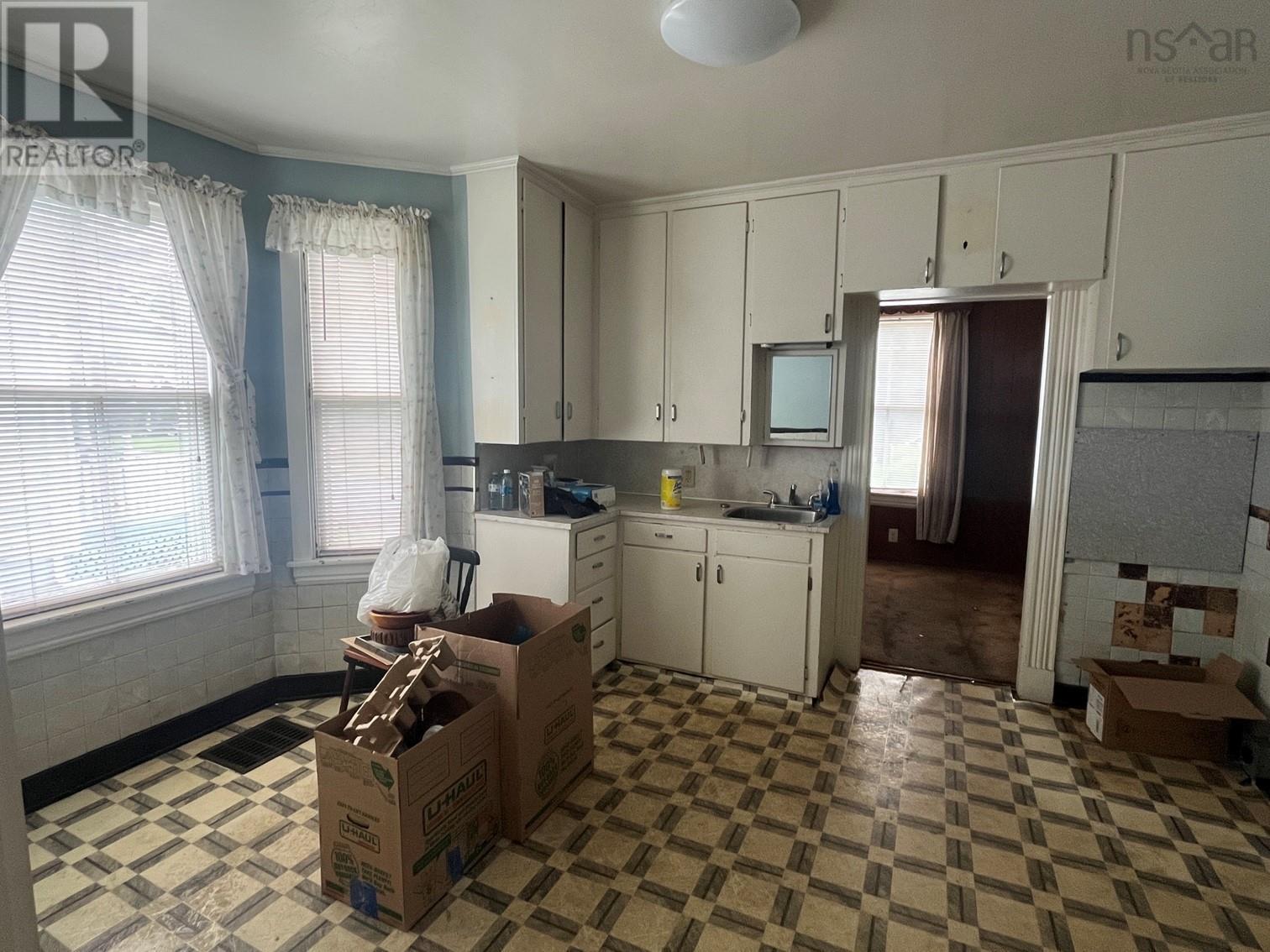 272 Brunswick Street Property Photo 8