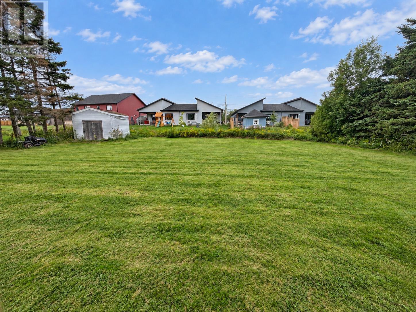 21-23 Thorndale Drive Property Photo 12