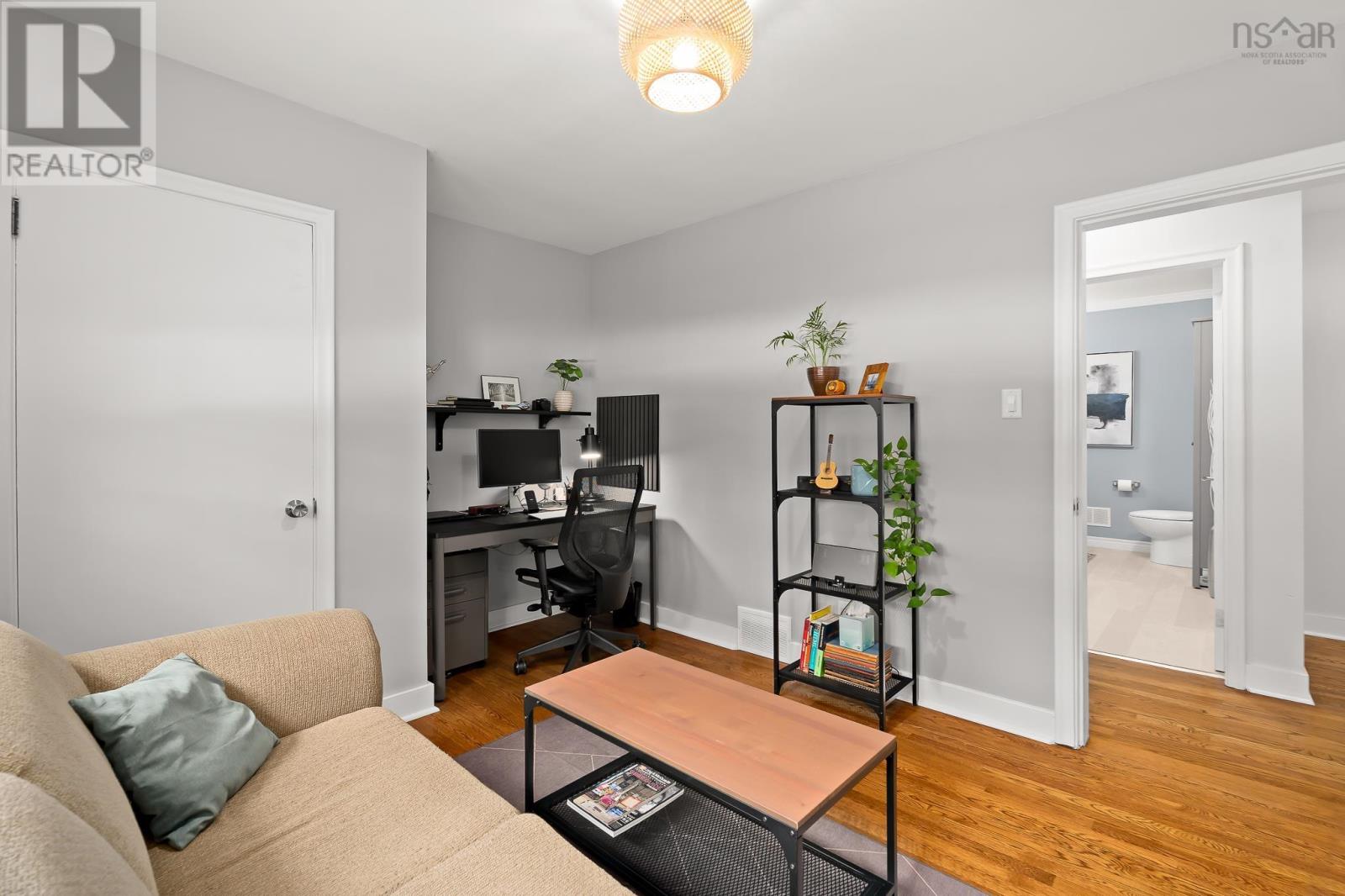 6 Glenn Drive Property Photo 24