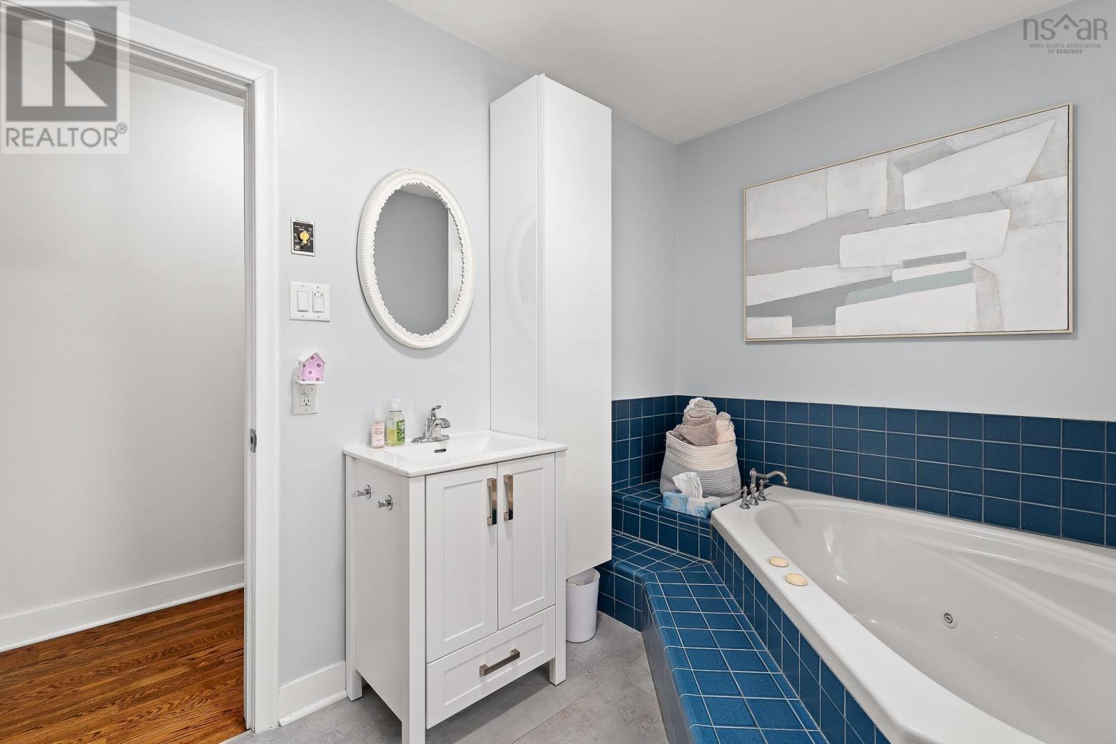 6 Glenn Drive Property Photo 28
