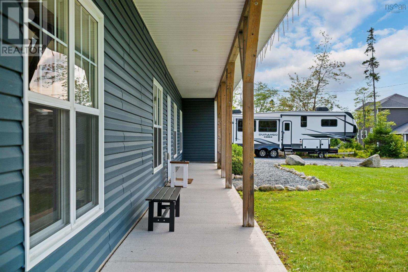 84 Powers Road Property Photo 3