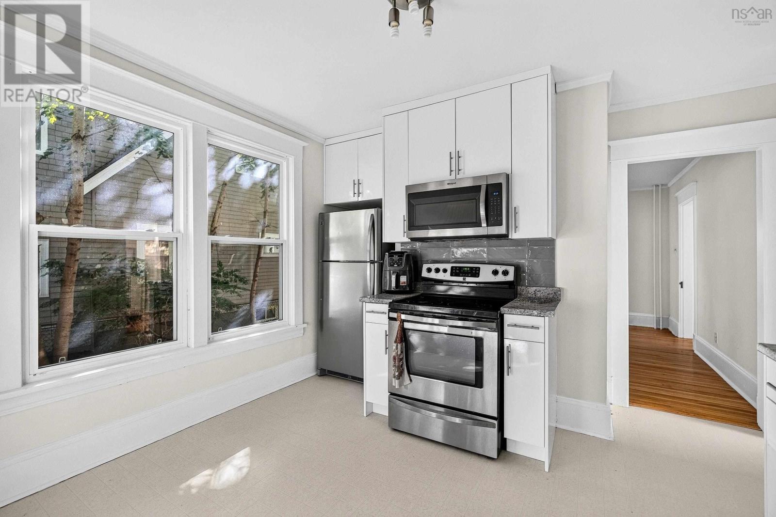 6195/6197 Cedar Street Property Photo 13