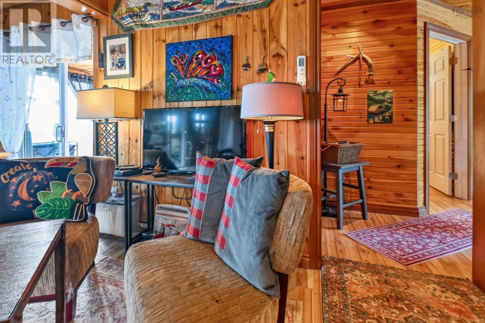 7 Lance's Lane Property Photo 6