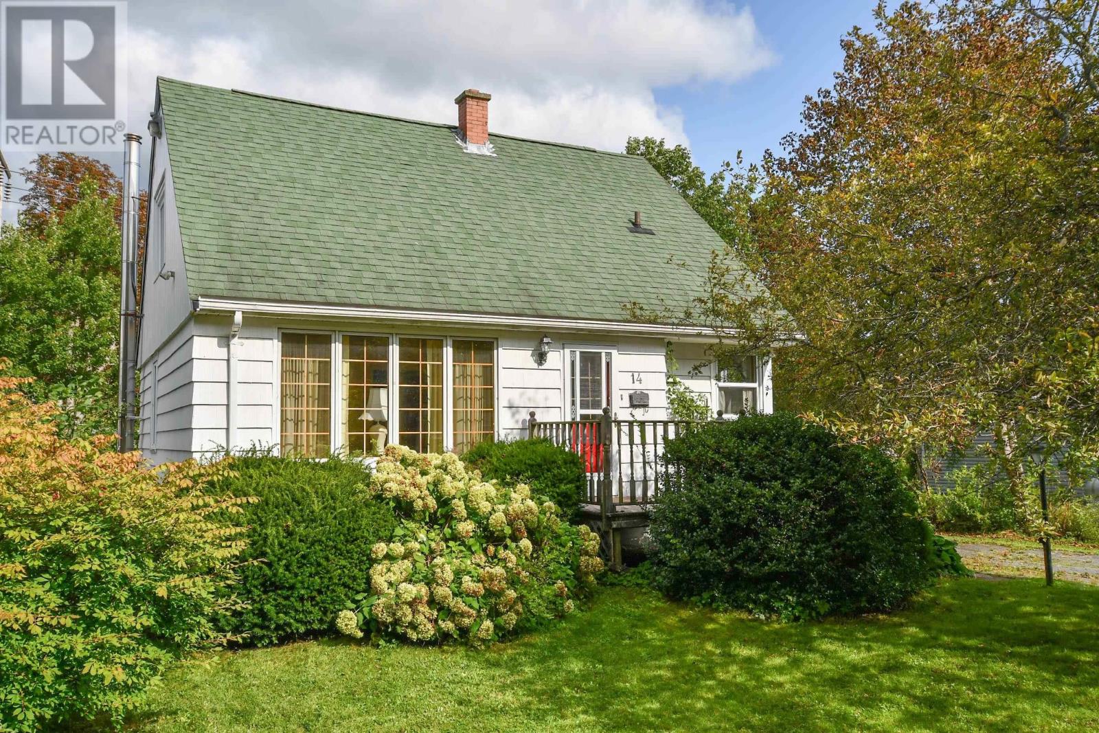 14 Clifford Drive Property Photo 1