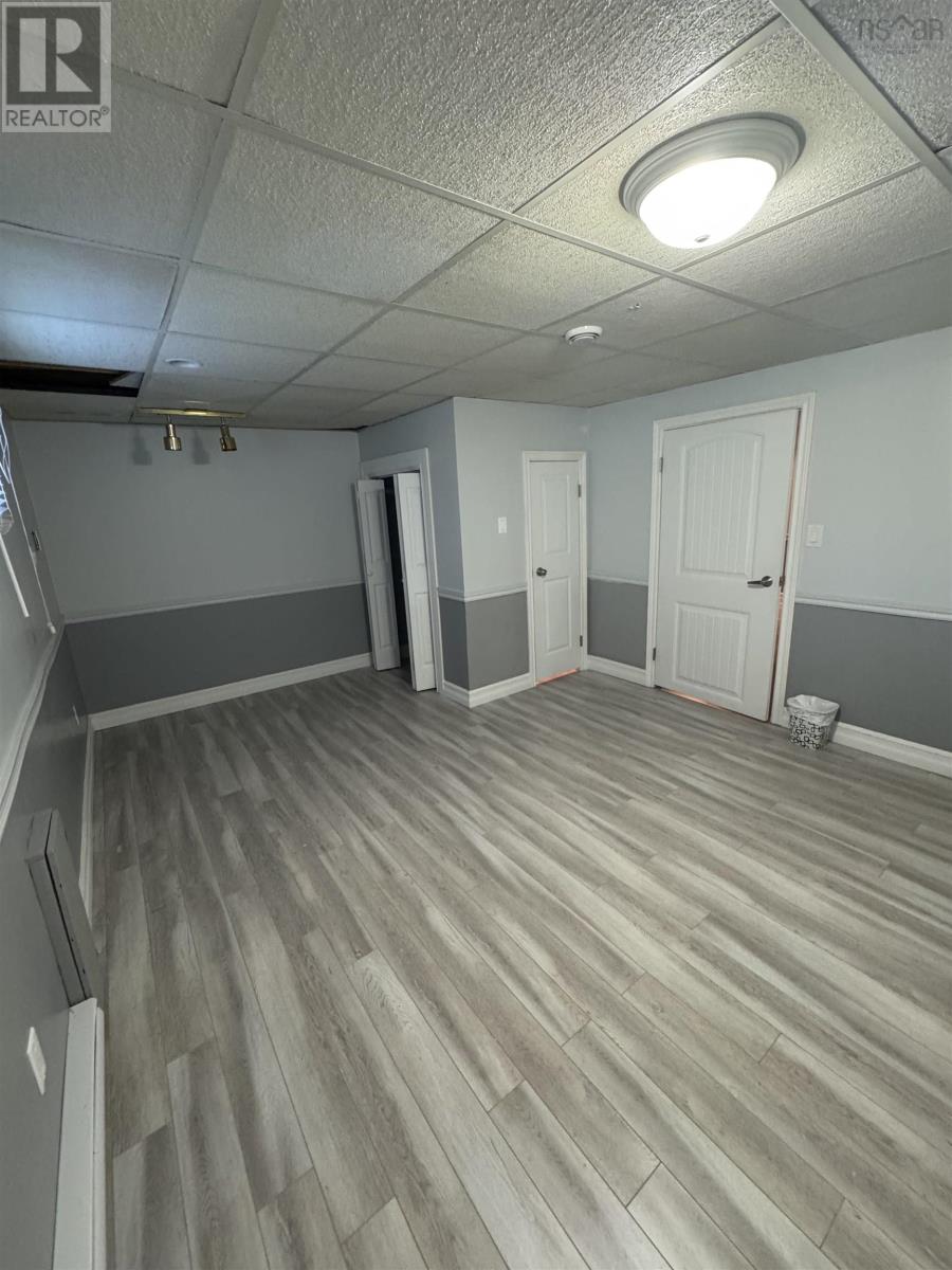 115 Main Street Property Photo 15