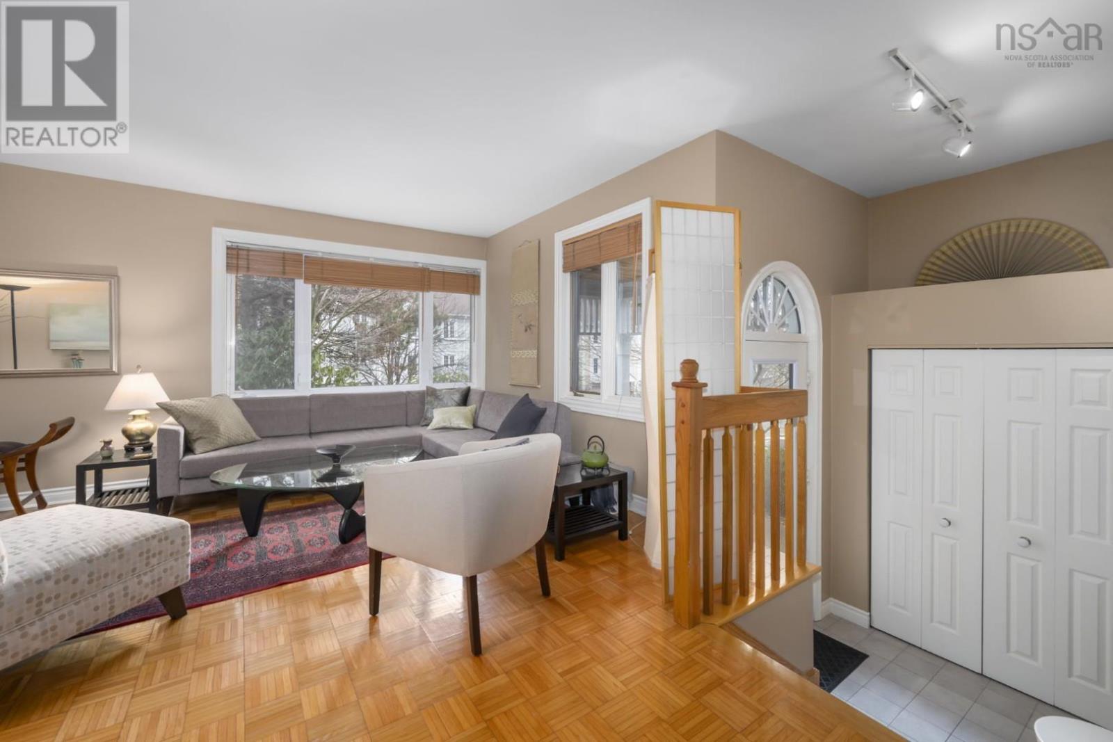 147 Spinnaker Drive Property Photo 4