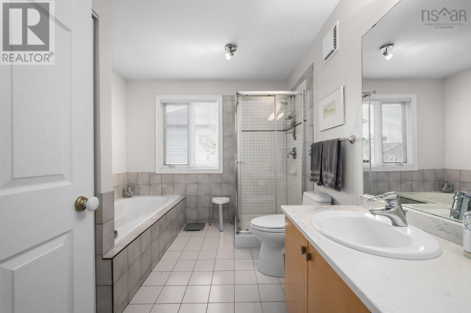 147 Spinnaker Drive Property Photo 28