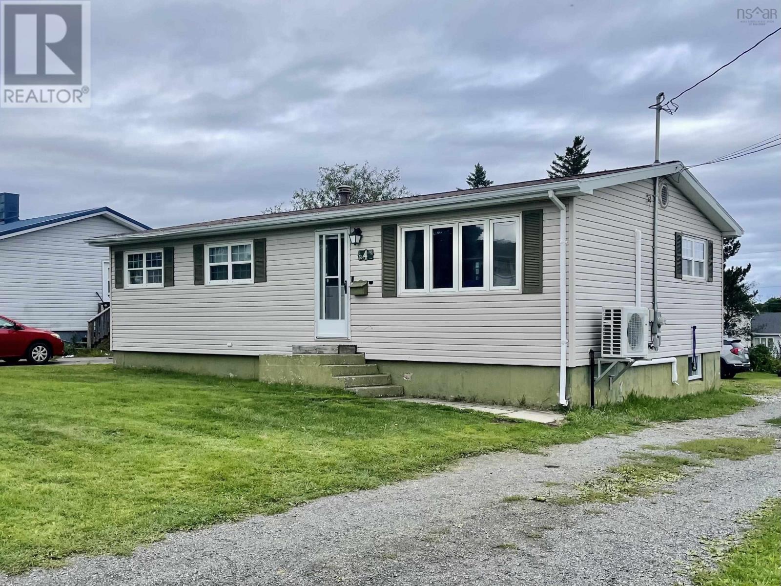 4 Ling Street Property Photo 2