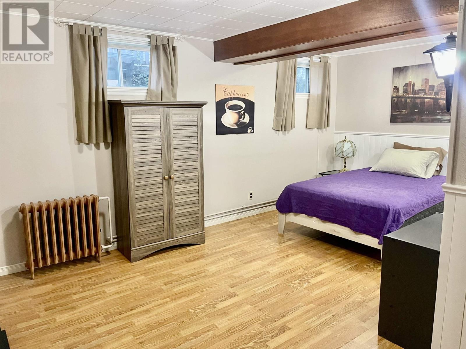 4 Ling Street Property Photo 20