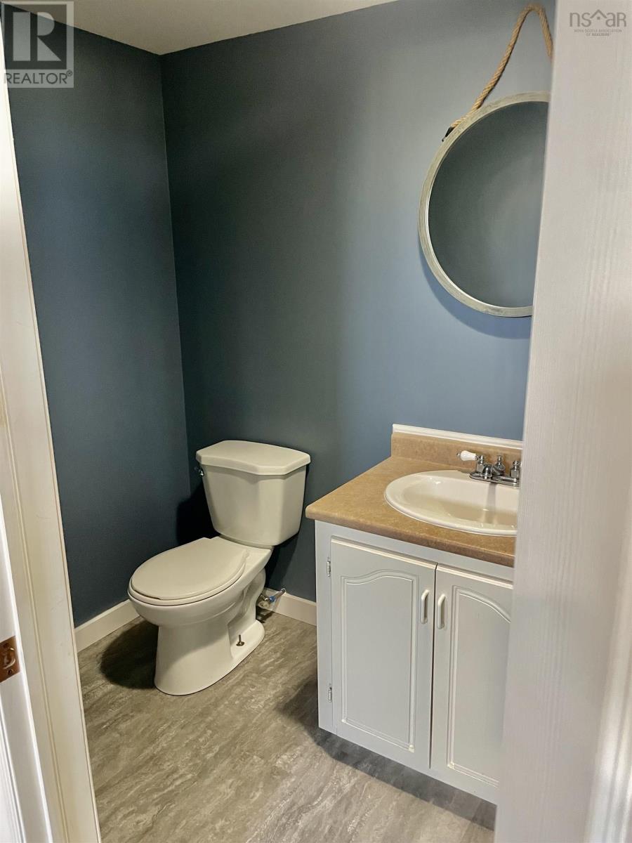 4 Ling Street Property Photo 21