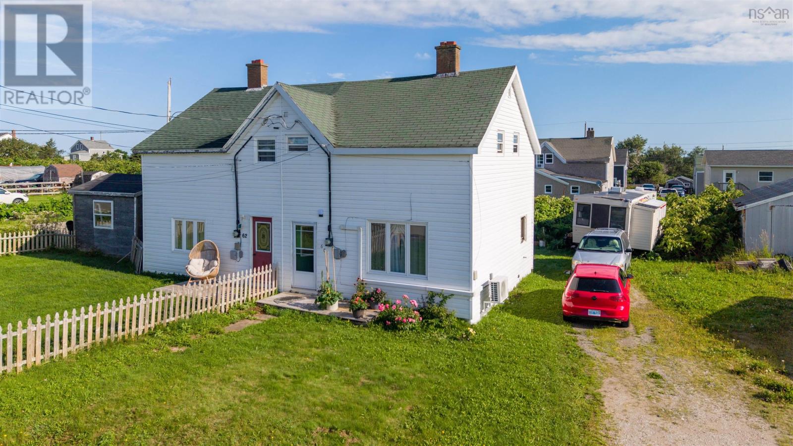 60 Centre Avenue Property Photo 1