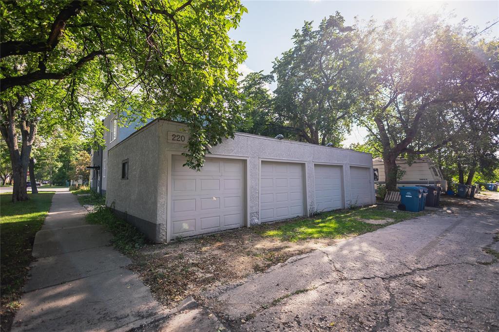220 Guelph Street Property Photo 2