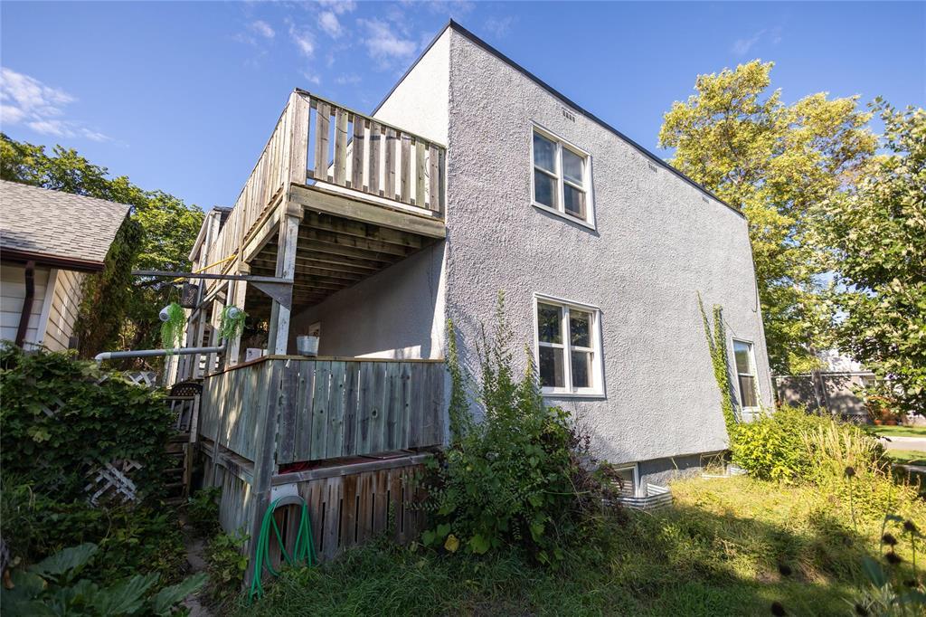220 Guelph Street Property Photo 12