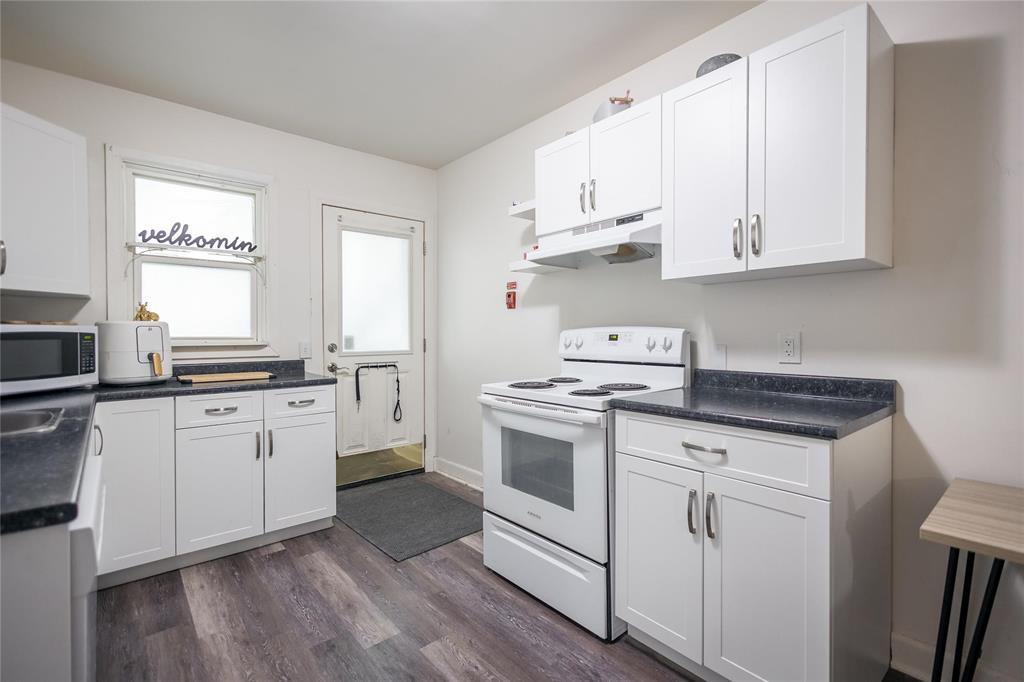 220 Guelph Street Property Photo 13