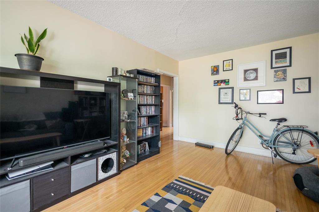 220 Guelph Street Property Photo 26
