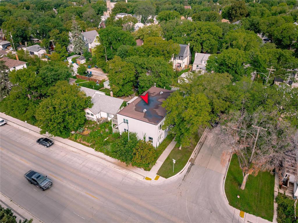 220 Guelph Street Property Photo 44