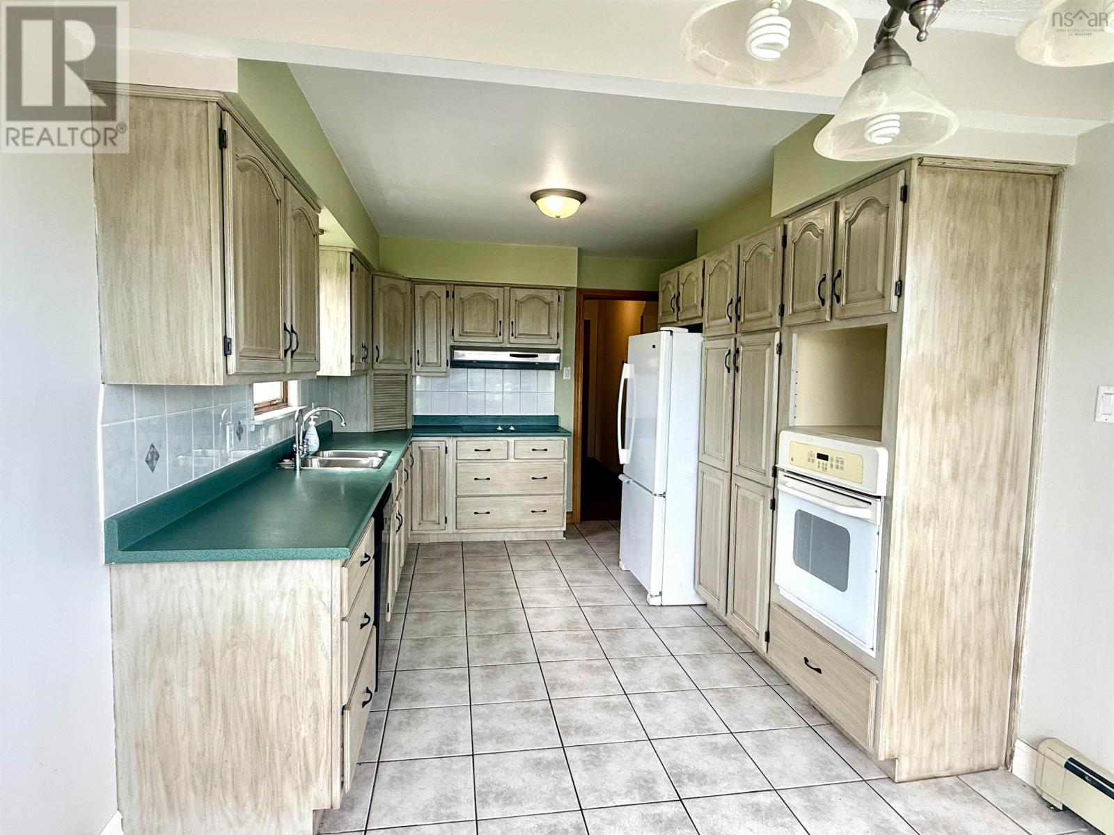 4621 245 Highway Property Photo 14