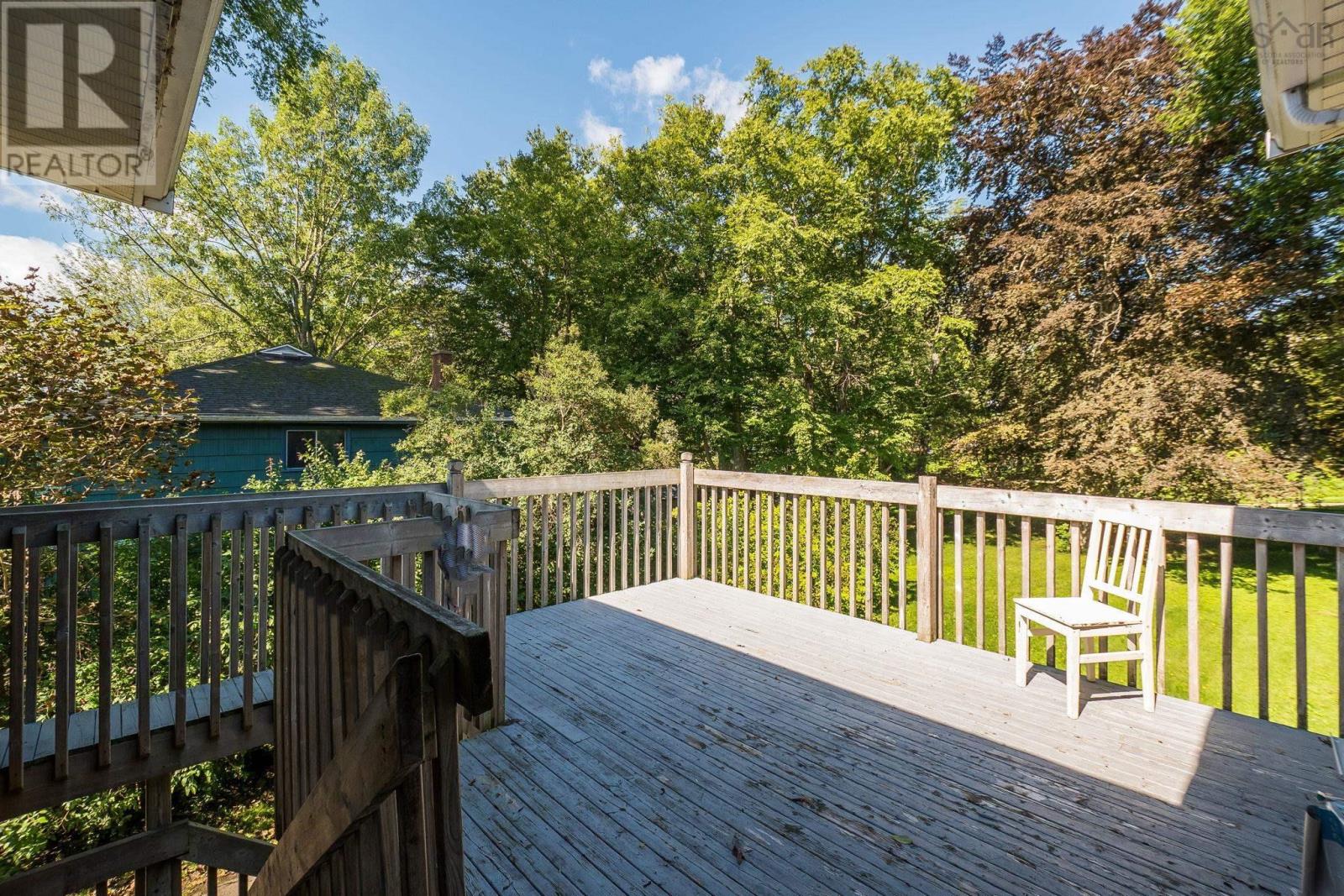 17 Graham Street Property Photo 6