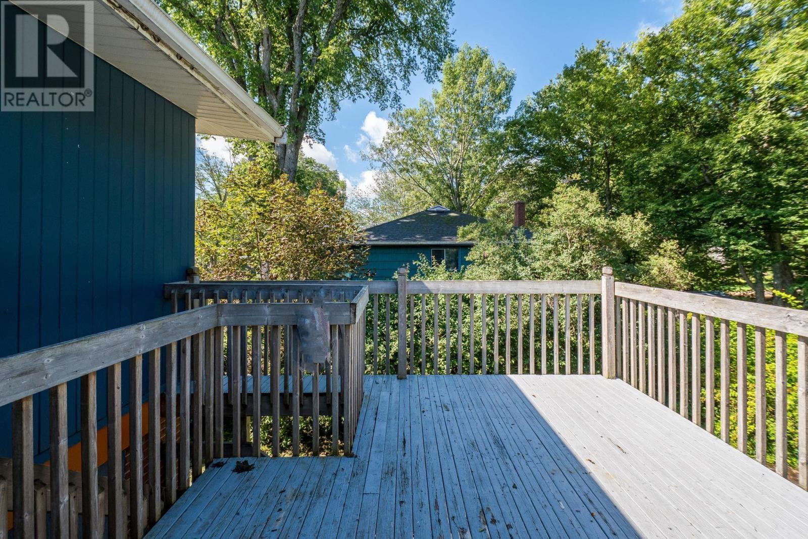 17 Graham Street Property Photo 7