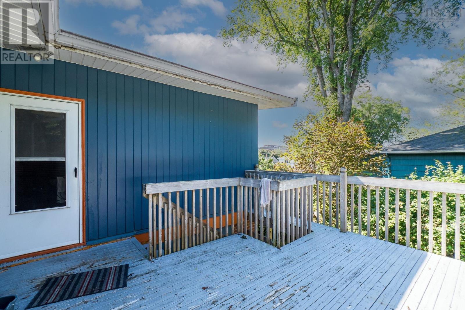 17 Graham Street Property Photo 8