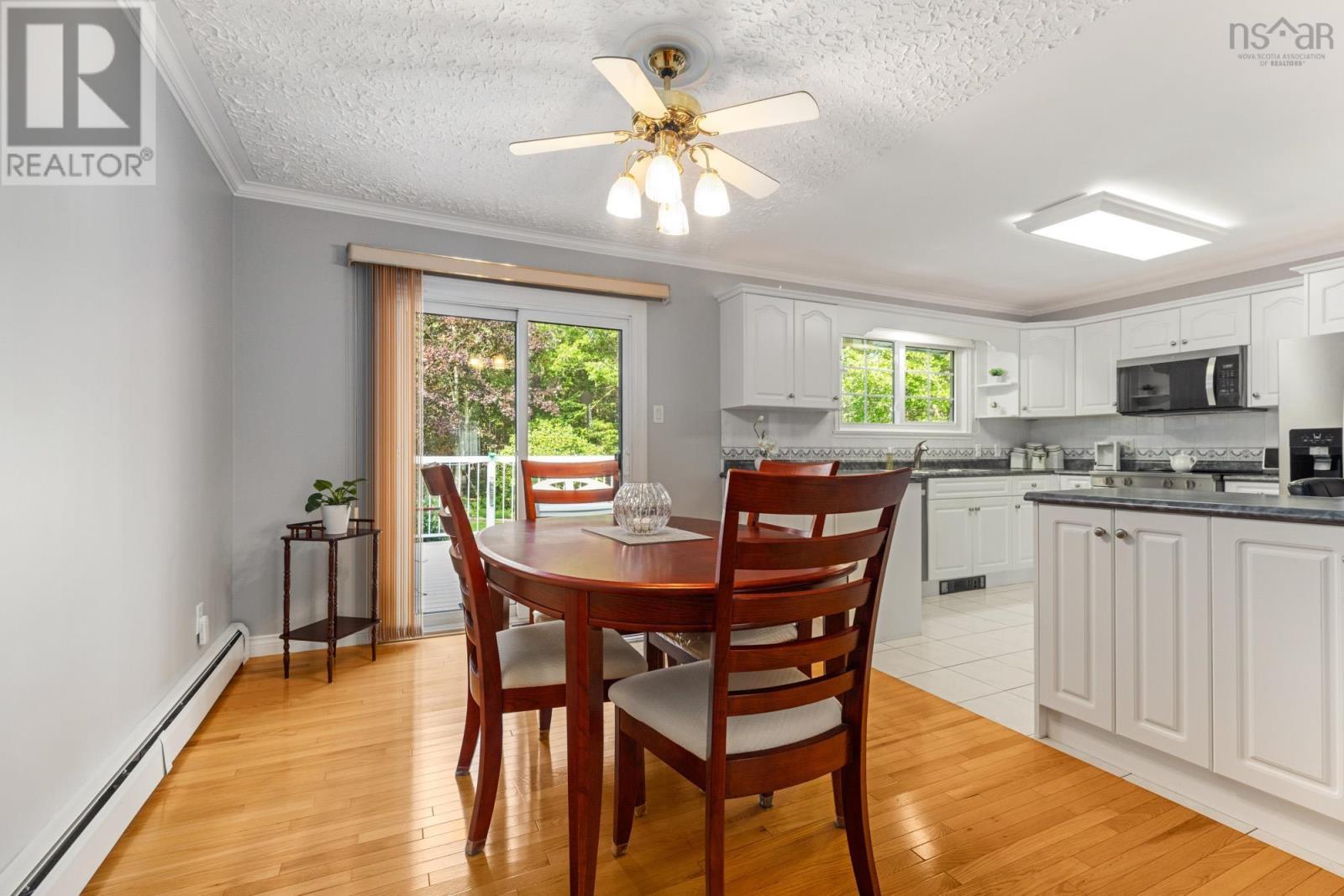 18 Lakewood Drive Property Photo 15