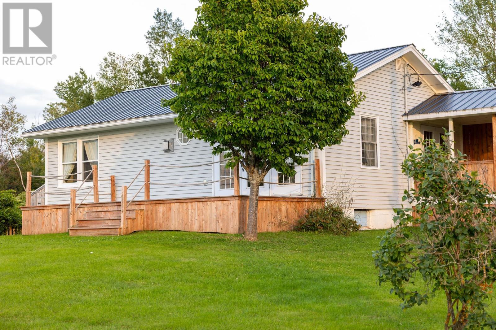 22 Riverside Drive Property Photo 3